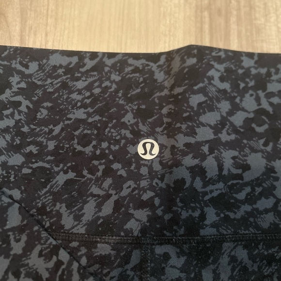 Lululemon Leggings - Picture 1 of 2
